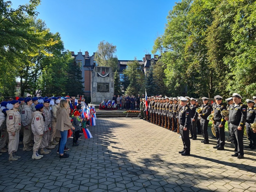 В Калининграде состоялась церемония перезахоронения останков советских солдат