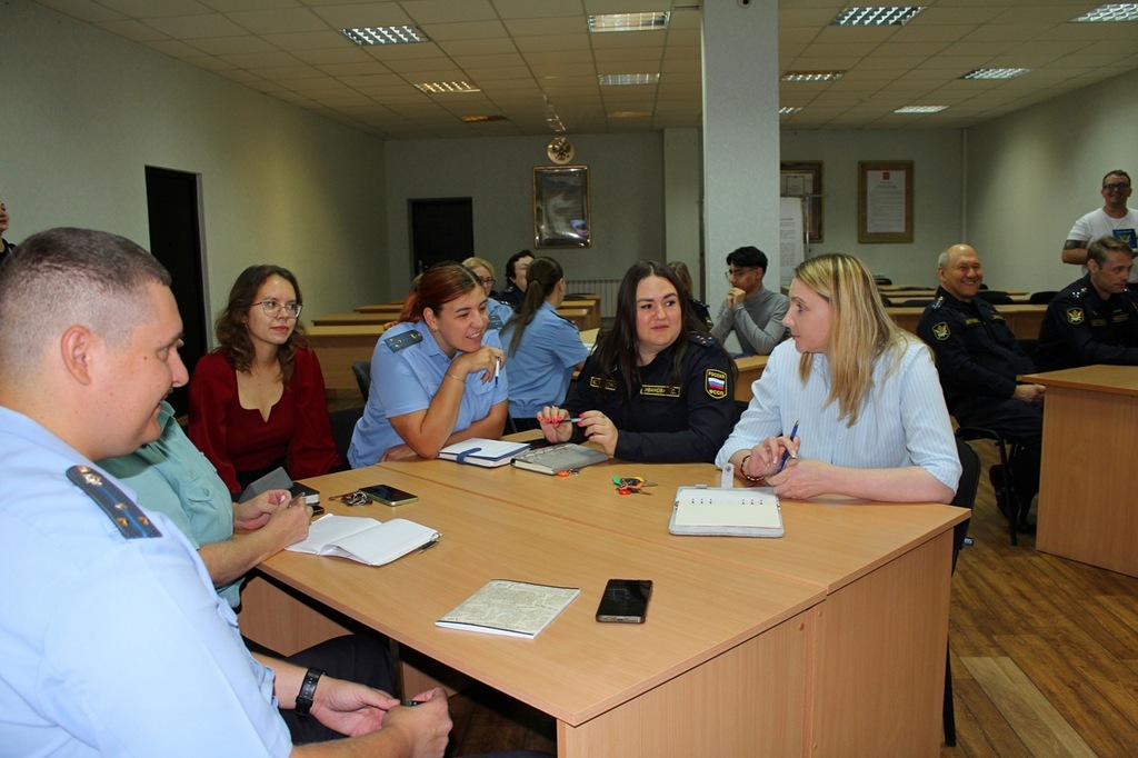 Приставы Калининградской области приняли участие в патриотическом квизе