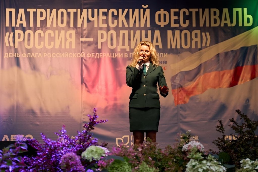 Сотрудница КОТ Алина Якименко выступила на патриотическом фестивале в Москве
