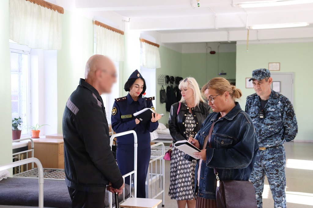 Представители ОНК и прокуратуры проверили условия содержания в калининградской колонии