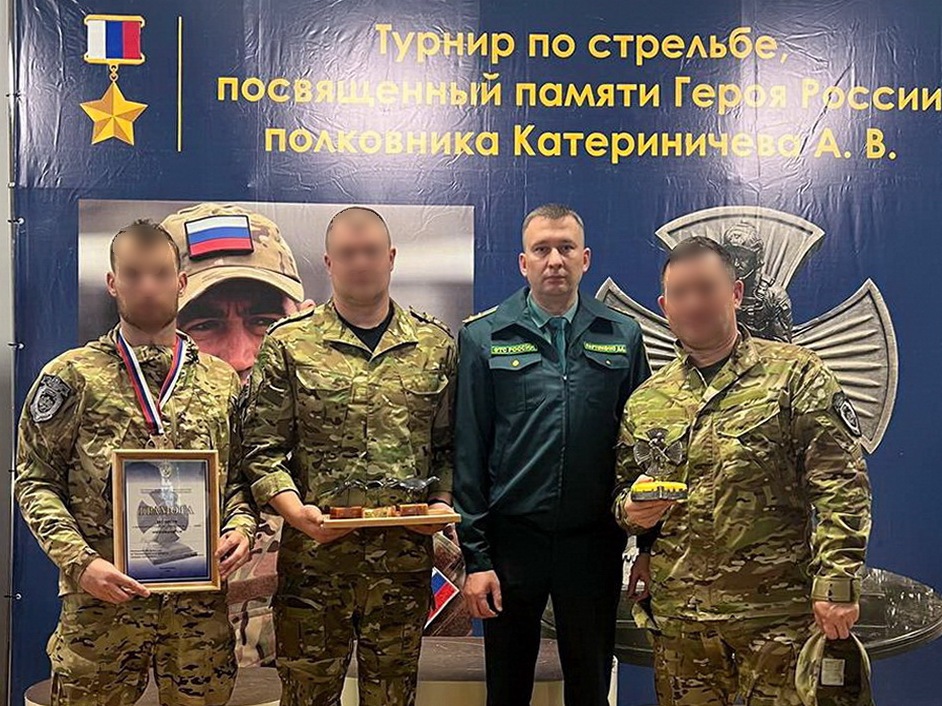 Таможенники победили в турнире по стрельбе памяти Героя России