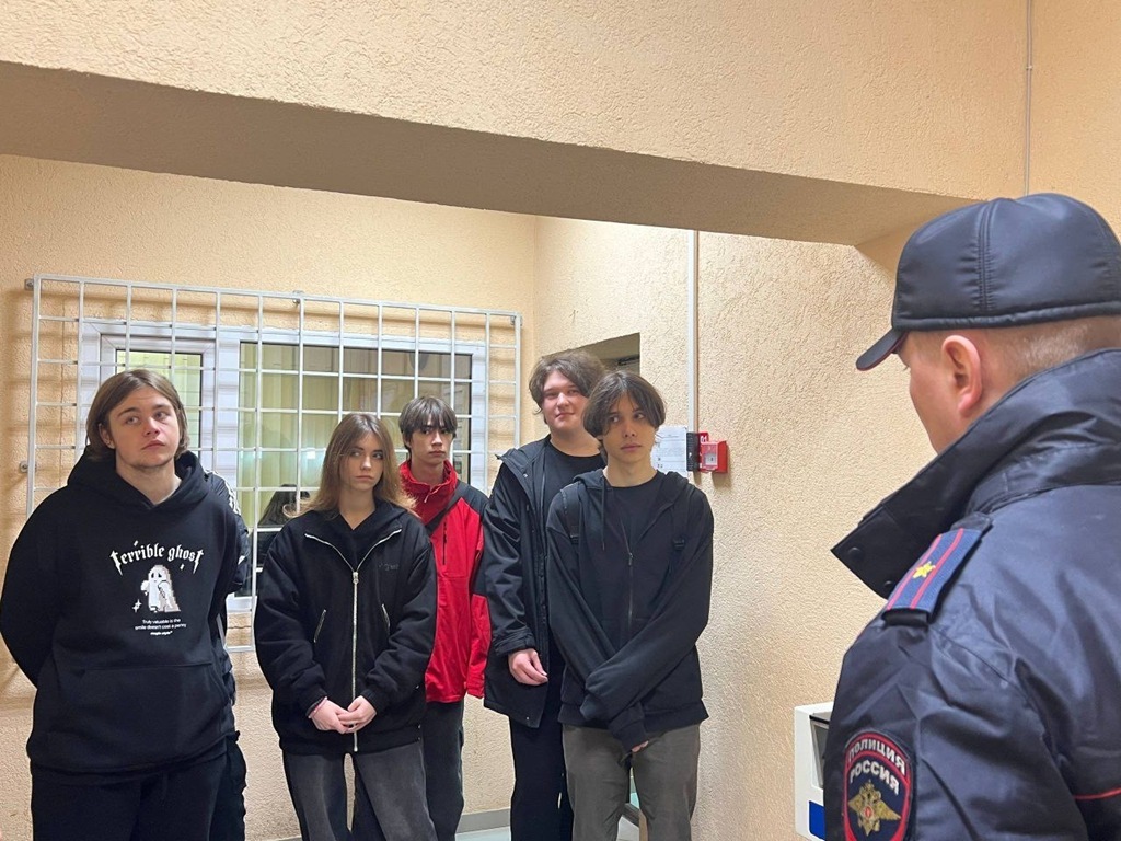 Студентам показали работу транспортной полиции изнутри