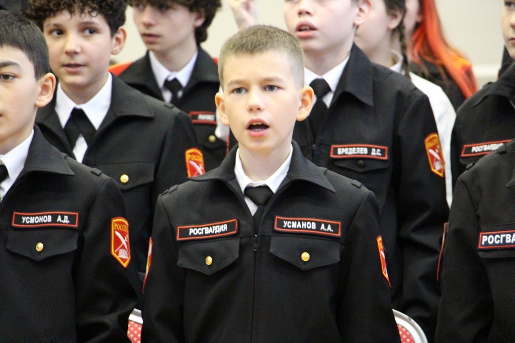 В Калининграде 14 школьников стали кадетами Росгвардии